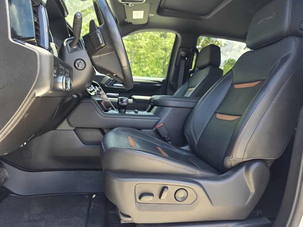 Used 2022 GMC Sierra 1500 AT4 w/ AT4 Preferred Package AWD/4WD image 15