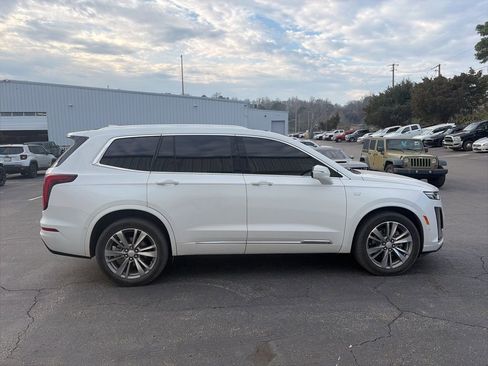 Used 2022 Cadillac XT6 Premium Luxury w/ Platinum Package image 8