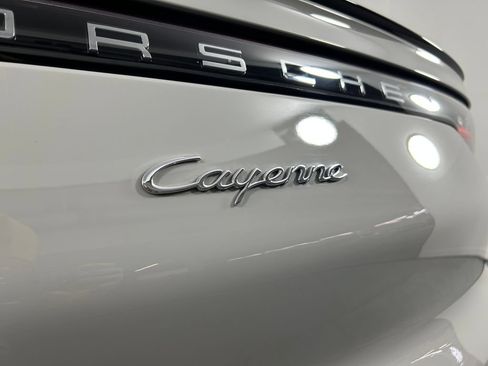 Certified 2023 Porsche Cayenne Coupe AWD/4WD image 13