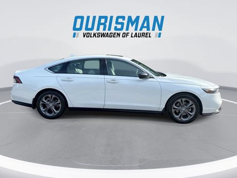 Used 2023 Honda Accord EX image 9