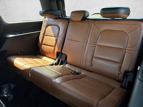Used 2020 Lincoln Navigator Reserve AWD/4WD image 14