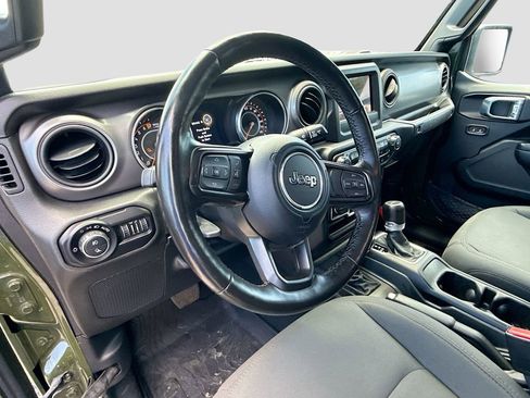 Used 2021 Jeep Gladiator Sport AWD/4WD image 12