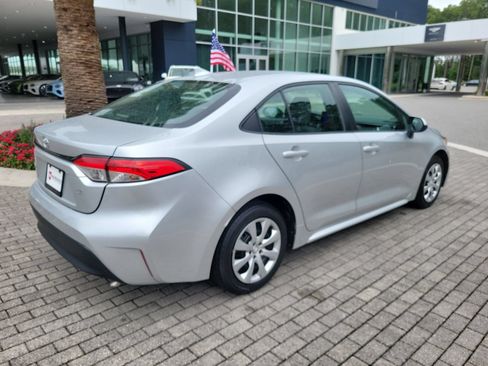 Used 2024 Toyota Corolla LE FWD image 6