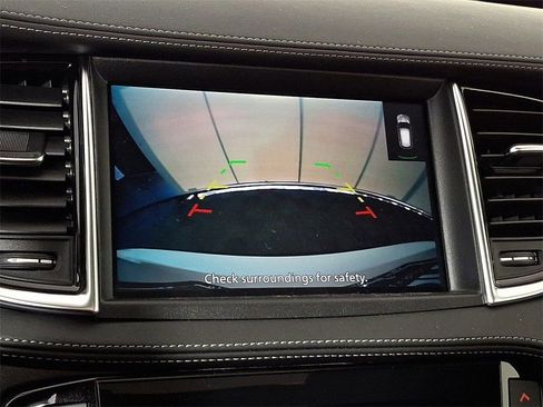 Certified 2025 INFINITI QX50 Luxe image 18