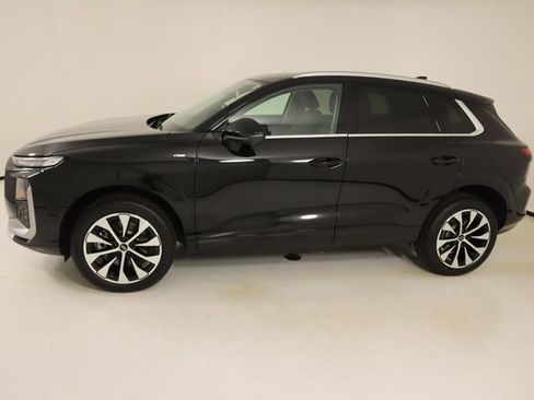 New 2026 Audi Q3 quattro 2.0T AWD/4WD image 2
