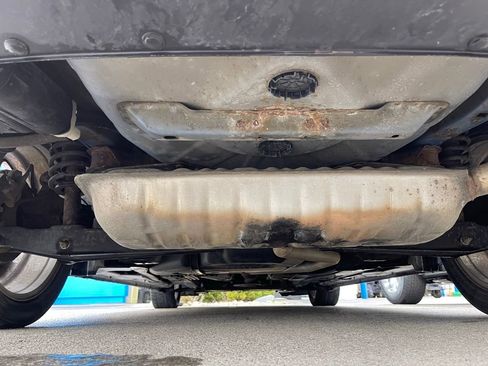 Used 2013 Dodge Avenger SE image 26