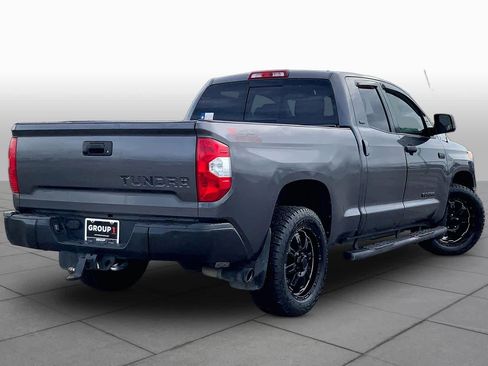 Used 2017 Toyota Tundra SR5 w/ SR5 Upgrade Package RWD image 13
