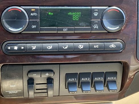 Used 2008 Ford F350 Lariat RWD image 25