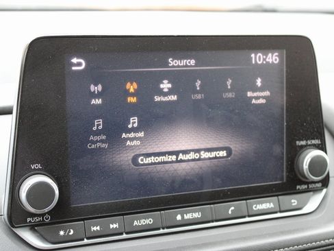 Used 2024 Nissan Rogue SV image 8