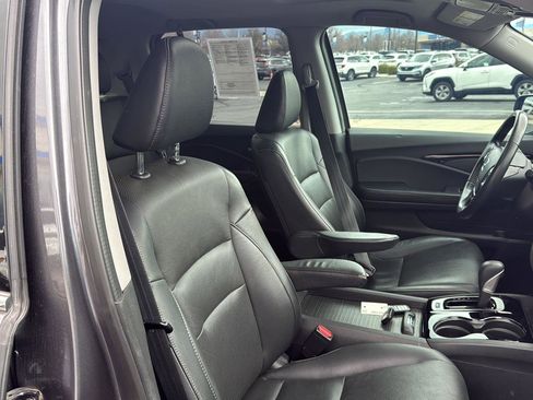 Used 2017 Honda Ridgeline RTL-E image 36