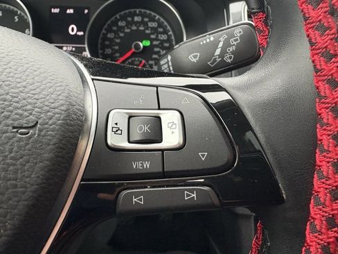 Used 2019 Volkswagen Golf SE w/ Driver Assistance Package image 15