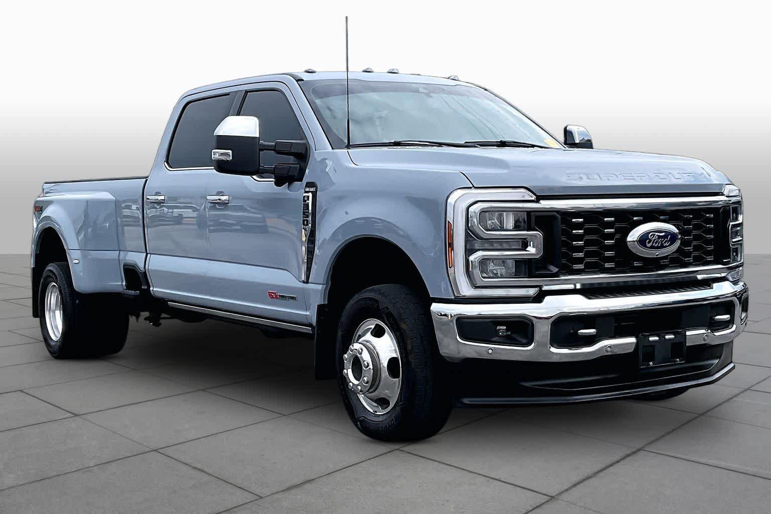 Used 2024 Ford F350 King Ranch w/ Chrome Package AWD/4WD image 3