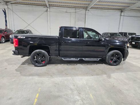 Used 2017 Chevrolet Silverado 1500 LTZ Z71 w/ Redline Edition AWD/4WD image 16