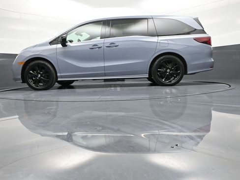 Certified 2024 Honda Odyssey Sport image 35
