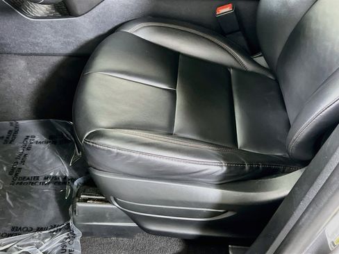Used 2023 Lincoln Aviator AWD w/ Premium Package image 19