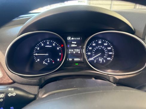 Used 2018 Hyundai Santa Fe Limited FWD image 21