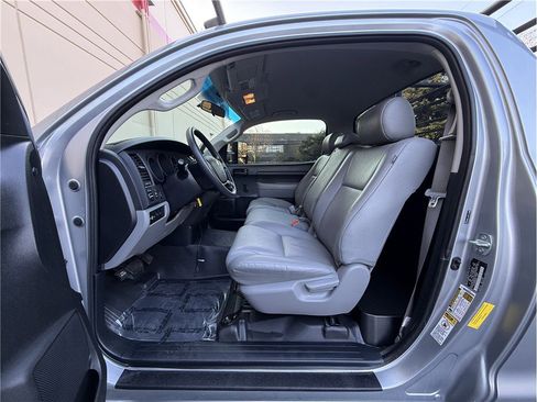 Used 2010 Toyota Tundra 2WD Regular Cab Long Bed image 7