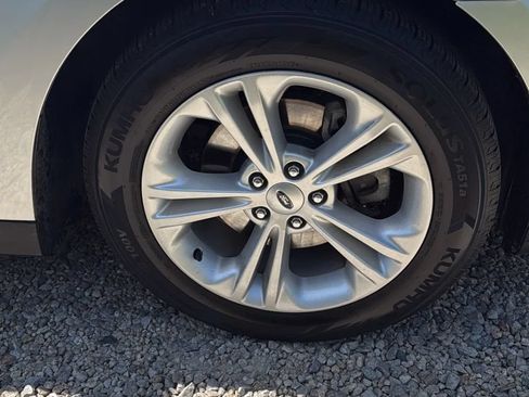 Used 2018 Ford Taurus SEL w/ Equipment Group 201A AWD/4WD image 37