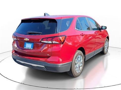 Used 2023 Chevrolet Equinox LT image 6