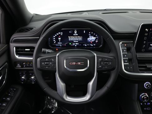 Used 2023 GMC Yukon XL SLT AWD/4WD image 41