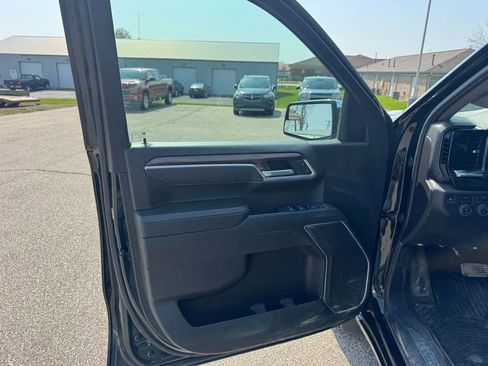 Used 2025 Chevrolet Silverado 1500 LT image 11