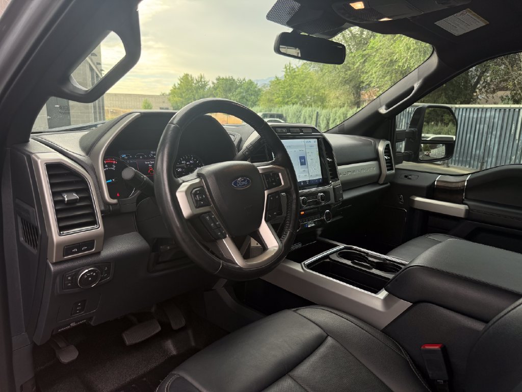Used 2022 Ford F250 Lariat w/ Black Appearance Package AWD/4WD image 23