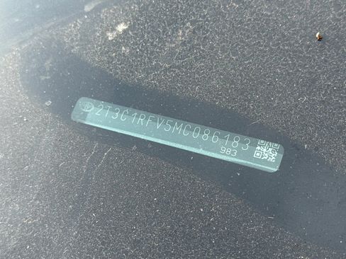 Used 2021 Toyota RAV4 XLE Premium FWD image 8