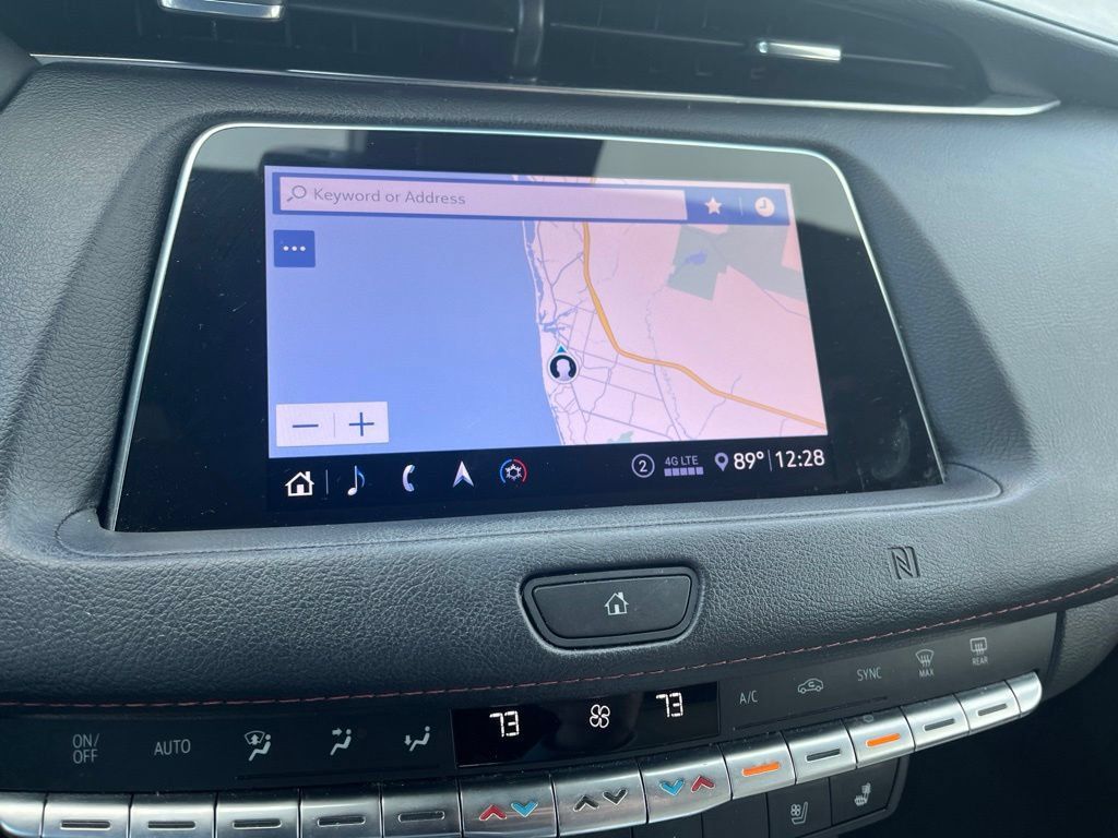 Used 2020 Cadillac XT4 Sport AWD/4WD image 12