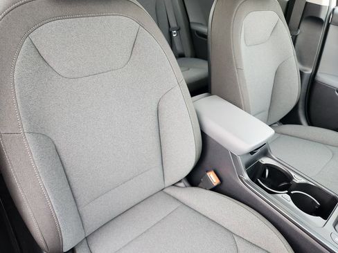 New 2025 Kia K4 LXS image 16