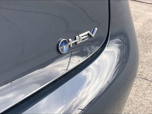 New 2026 Toyota Prius LE image 15