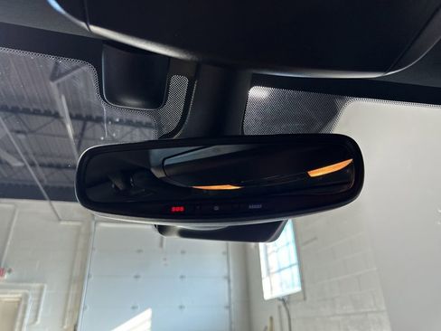 Used 2020 Jeep Grand Cherokee Overland image 32