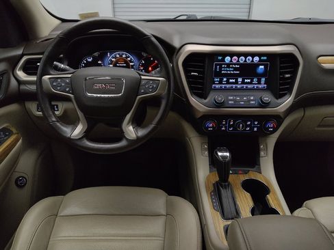 Used 2017 GMC Acadia Denali w/ Technology Package FWD image 22