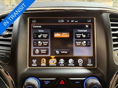 Used 2015 Jeep Grand Cherokee Limited w/ Luxury Group II AWD/4WD image 11