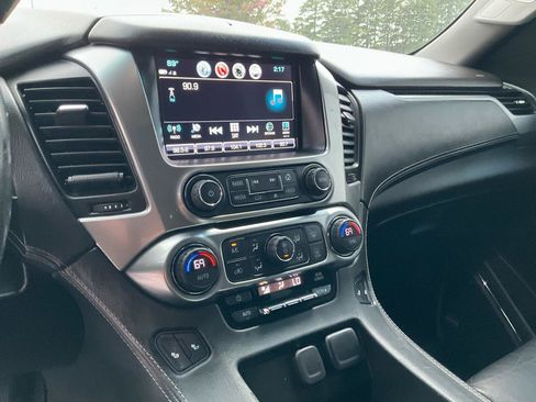 Used 2019 Chevrolet Tahoe LT AWD/4WD image 22