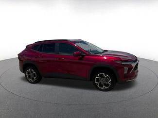 Used 2025 Chevrolet Trax LT FWD video 2