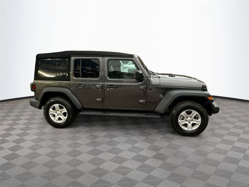 Used 2023 Jeep Wrangler Sport S image 5