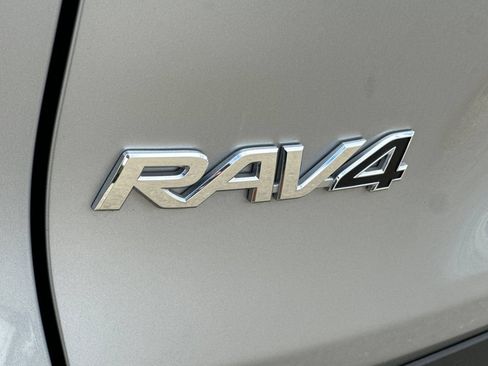 Certified 2023 Toyota RAV4 LE AWD/4WD image 50