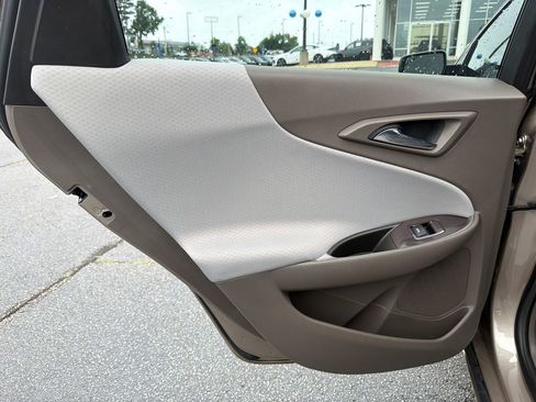 Used 2022 Chevrolet Malibu LS FWD image 21