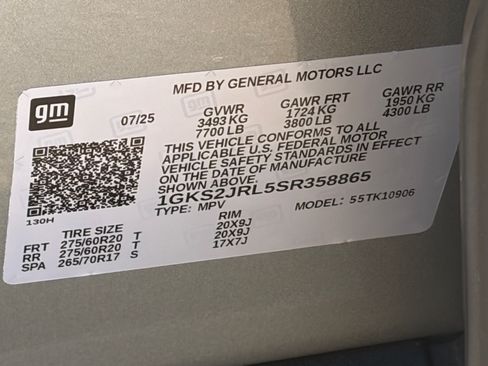 Used 2025 GMC Yukon XL Denali AWD/4WD image 31