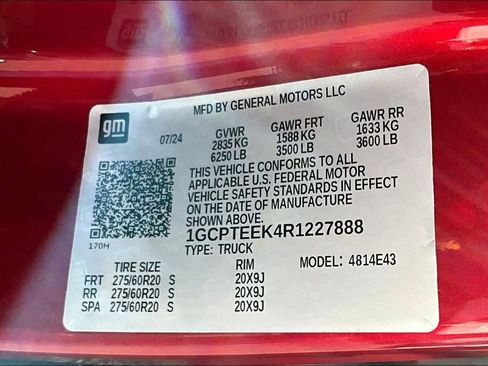 Used 2024 Chevrolet Colorado Trail Boss w/ Technology Package AWD/4WD image 22