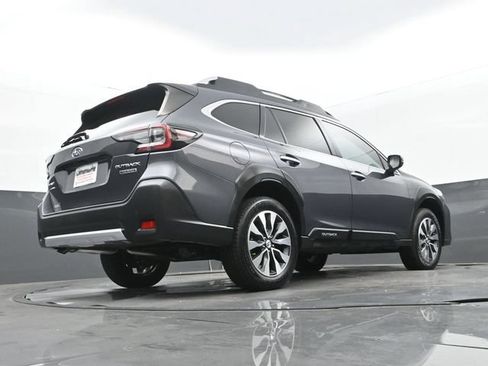 Used 2023 Subaru Outback Touring AWD/4WD image 25