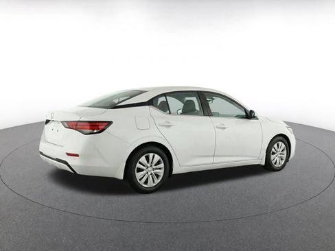 Used 2025 Nissan Sentra S FWD image 9