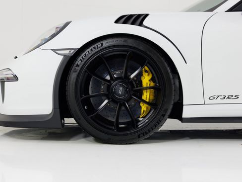 Used 2016 Porsche 911 GT3 RS RWD image 9
