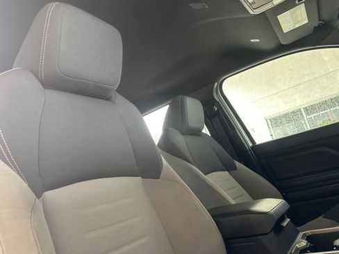 Used 2025 Toyota Tacoma TRD Sport image 16