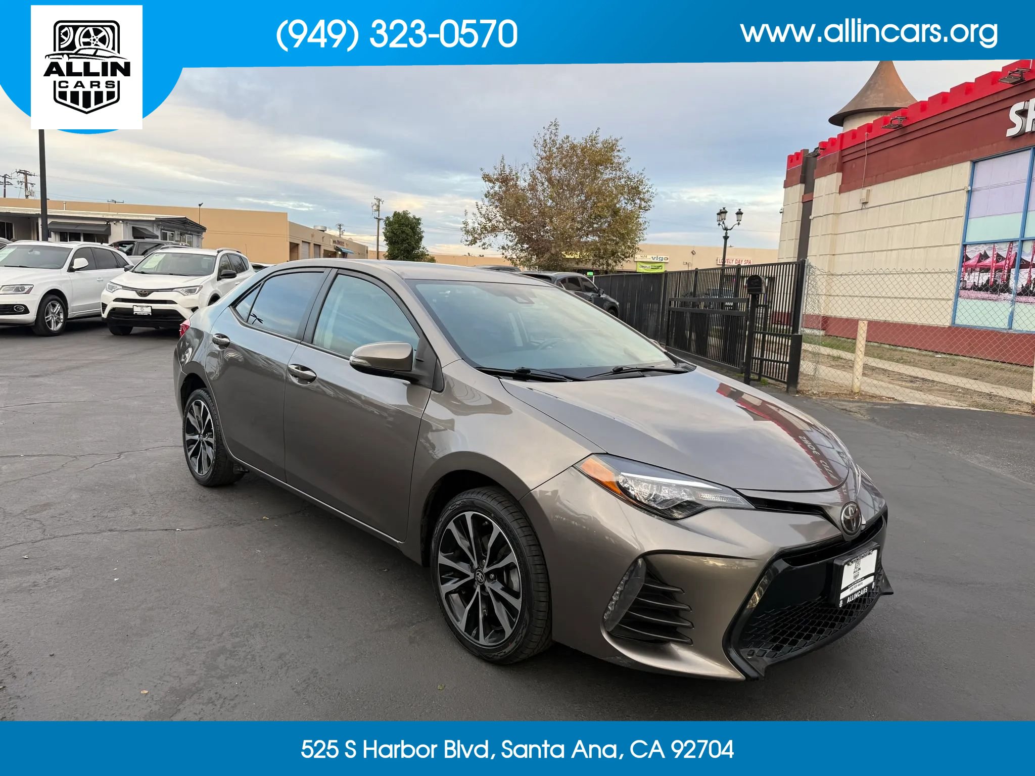 Used 2018 Toyota Corolla SE FWD image 3