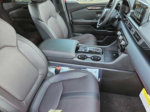 New 2025 Honda Pilot Black Edition image 11