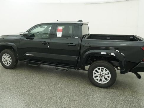 New 2025 Toyota Tacoma SR5 image 37