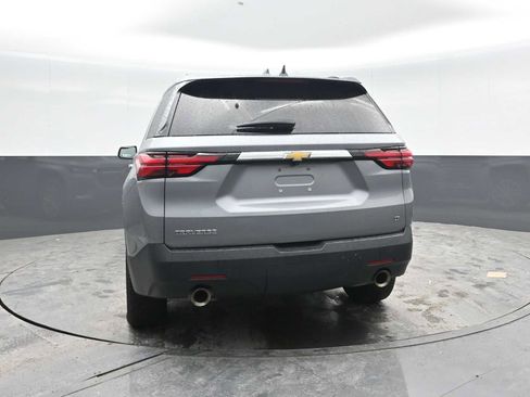 Used 2023 Chevrolet Traverse LT FWD image 9