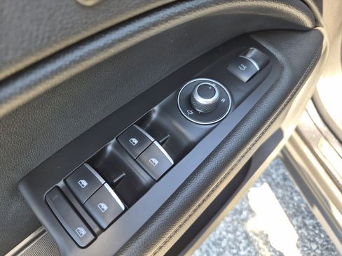 Used 2022 Alfa Romeo Stelvio Sprint RWD image 26
