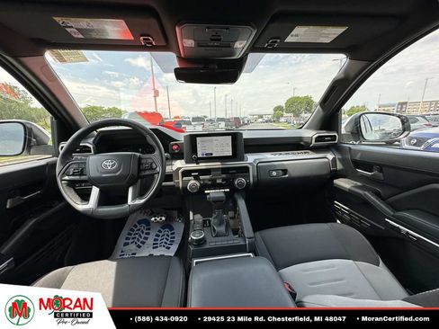 Used 2025 Toyota Tacoma TRD Sport AWD/4WD image 16